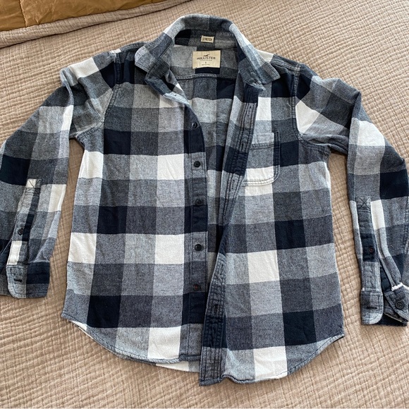 Hollister Oversized Women’s Flannel. Black and White Checkered Flannel. Small - Picture 2 of 6